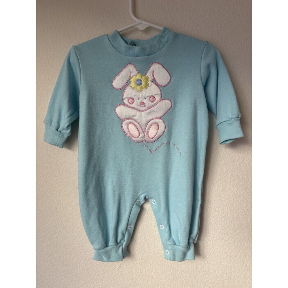 0-6mo Easter Bunny one piece, embroidered Vintage Huk-A-Poo double sided